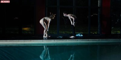 Камилла Разат