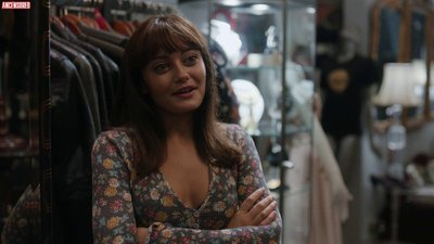 Элла Пурнелл