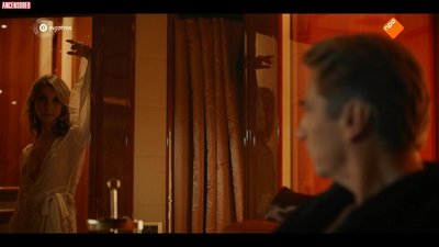 Джулия Аккерманс