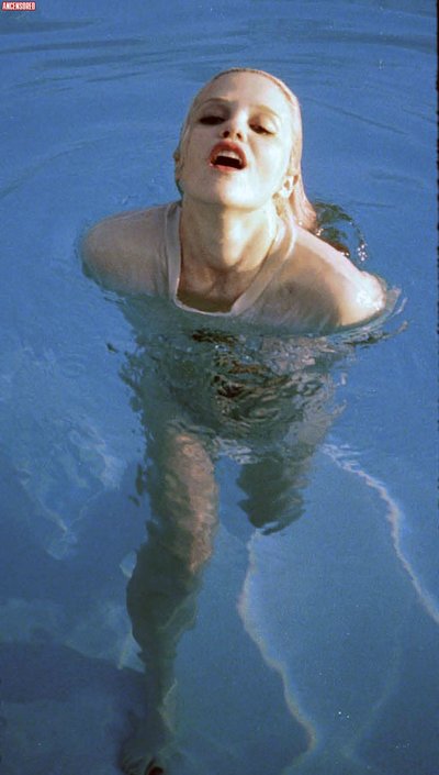 Скай Феррейра