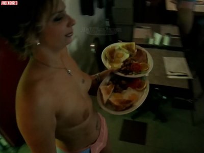 Мелани Сам Люссье