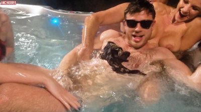 Мэнди Флорес