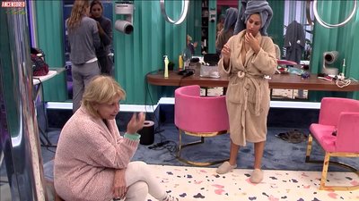 Ноэми Салазар