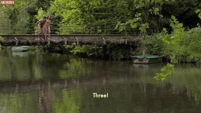 Леа Месниль