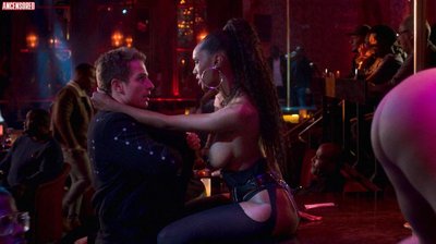 Кристал Маккой