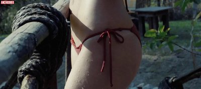 Джована Сантос