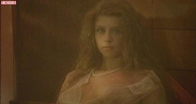 Аманда Сандрелли