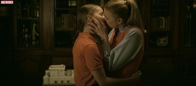 Мэдди Филлипс