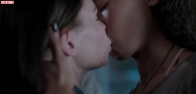 Фола Эванс-акингбола