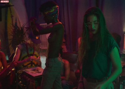 Кабрина Адамс