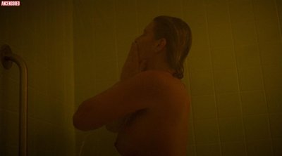 Анни Кариньян