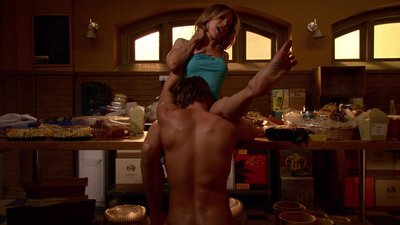 Джули Боуэн