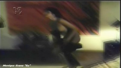 Моник Эванс