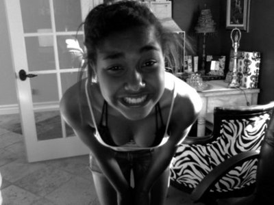 Паркер Маккенна Поузи