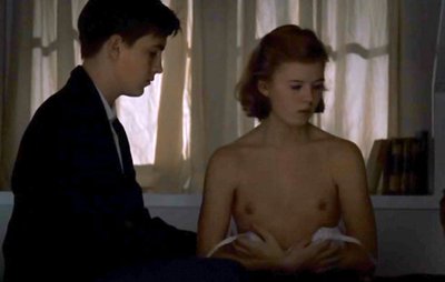 Симона Танг