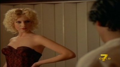 Ивонн Харлоу