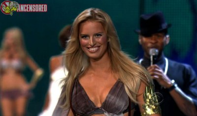 Каролина Куркова